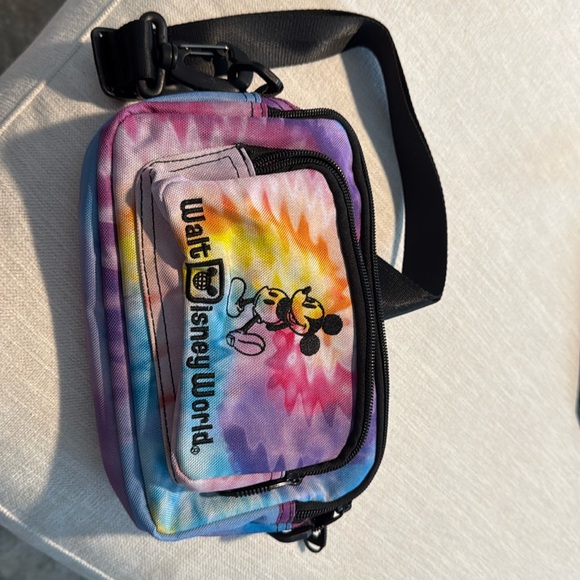 Moving - Picture 1 of 4